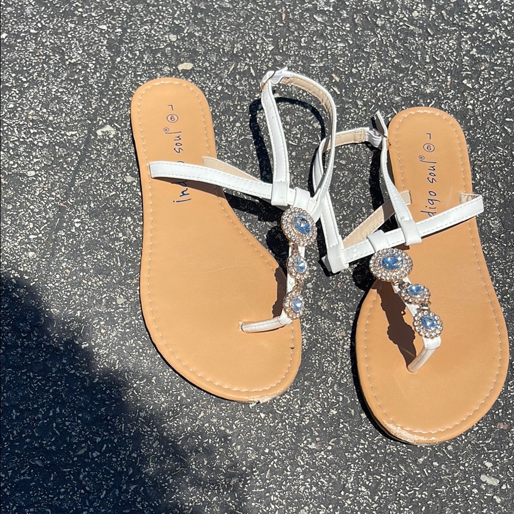 Indigo Soul White and Tan Sandals Minimalist Thong Design